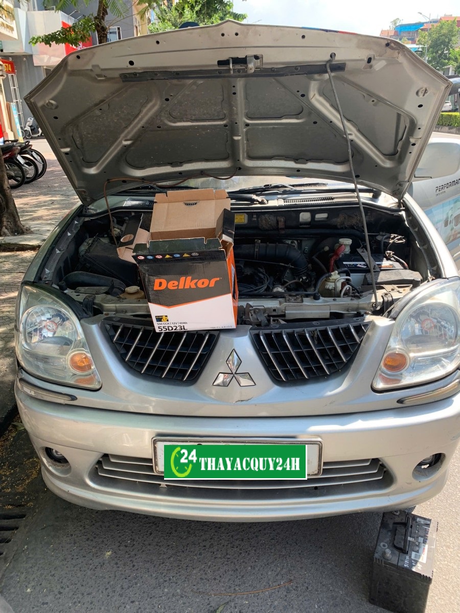1 Cứu hộ ắc quy xe Mitsubishi Jolie nhanh chóng