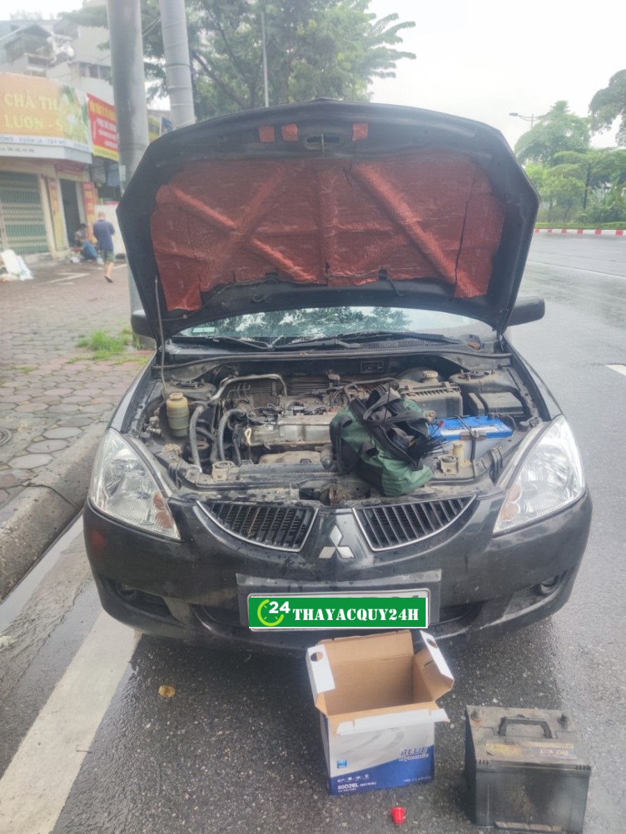 1 Cứu hộ ắc quy xe Mitsubishi Lancer nhanh chóng