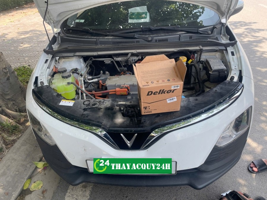 Thay ắc quy xe Vinfast VF6 tận nhà, uy tín 24H