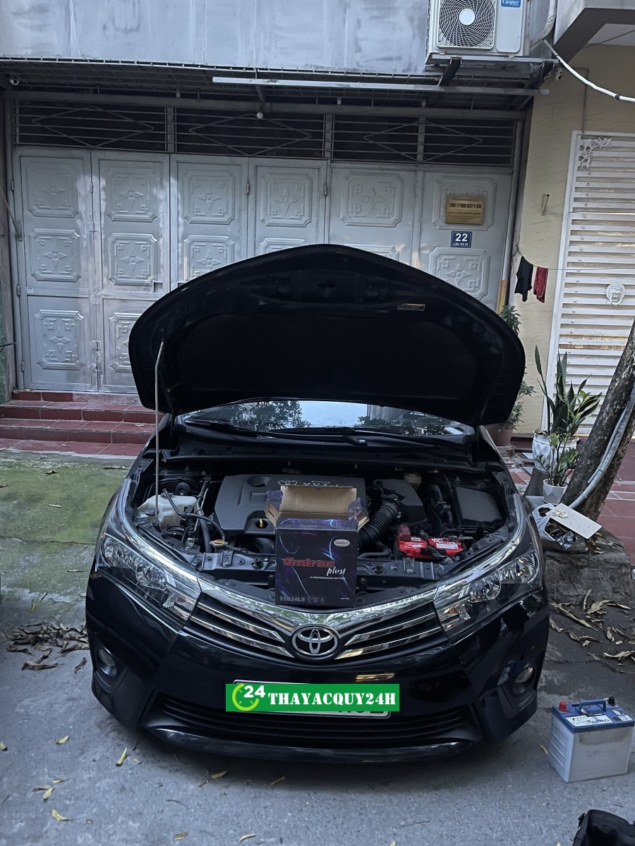 Thay ắc quy xe Toyota Corolla Altis tận nơi ở Bắc Ninh