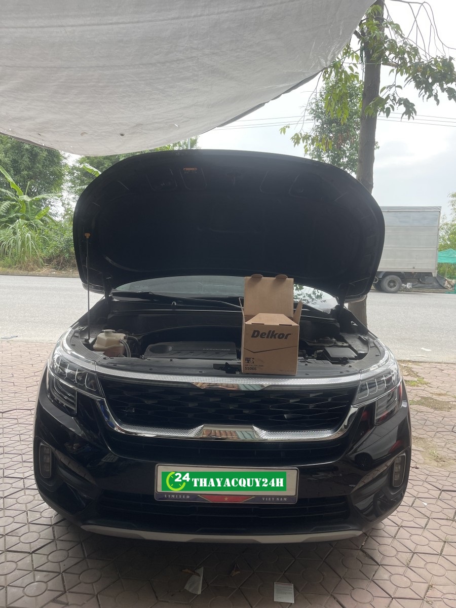 Thay Ắc Quy Xe Kia Sorento nhanh, tận tình