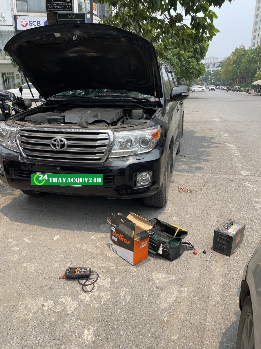 Cứu Hộ Ắc Quy Ô Tô Toyota Land Cruiser 24/7